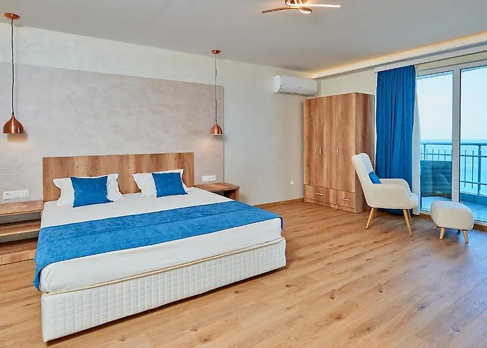 Otel Family Regata Ahyolu